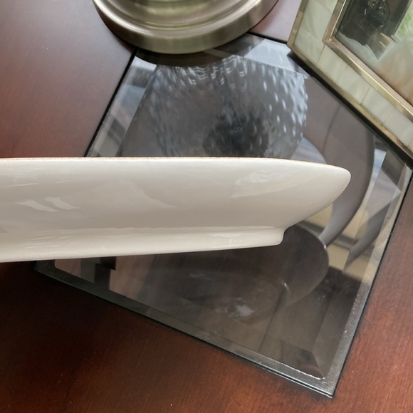 NWo/T - ceramic plant leaf serving platter. Excellent condition. 13 x 10 in - Picture 3 of 11